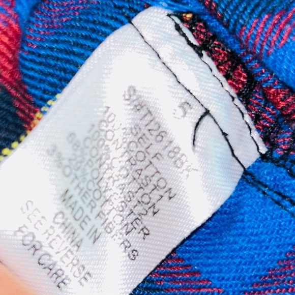 Fashion nova kids flannel crop top - Picture 4 of 5